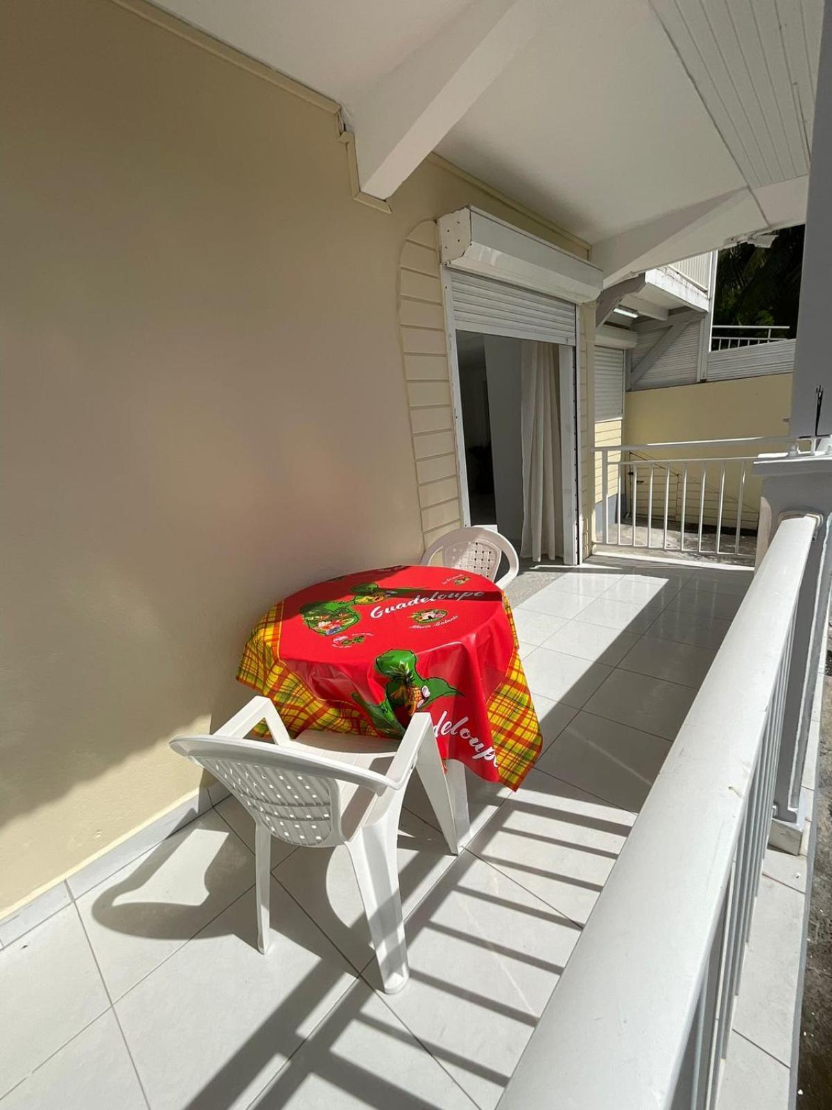 Location Les Flamboyants Apartment Sainte-Anne  Room photo